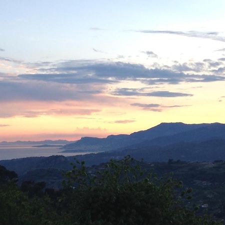 דירות Sunset With View In סבורגה מראה חיצוני תמונה